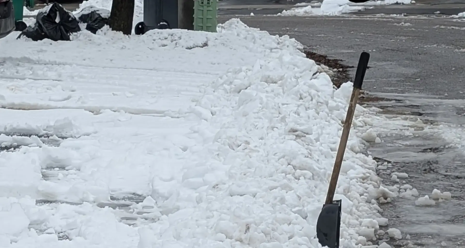 ‘It doesn’t make sense,’ Brampton residents fed up with snow plows blocking driveways