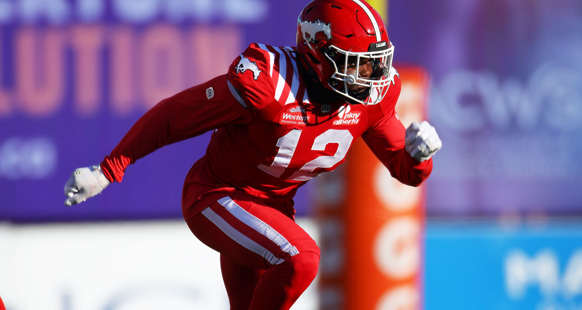 Stamps sign defensive lineman Clarence Hicks to three-year extension