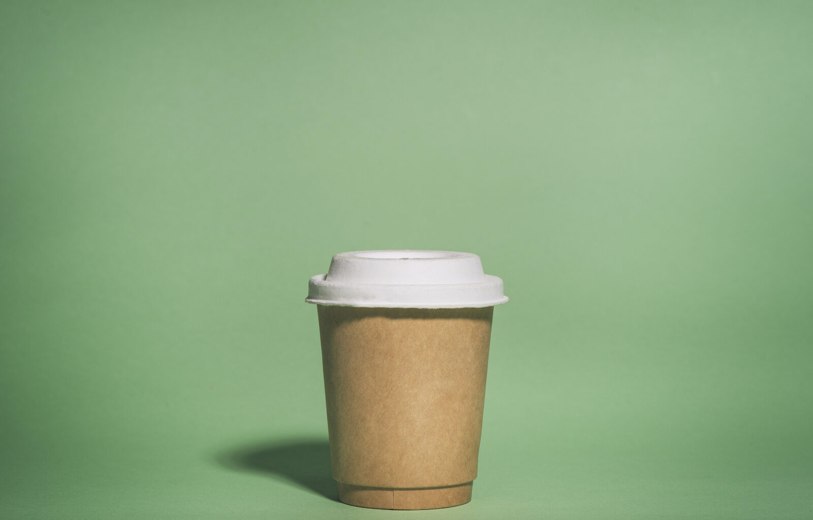 Paper coffee cup (Emilija Manevska / Getty Images)