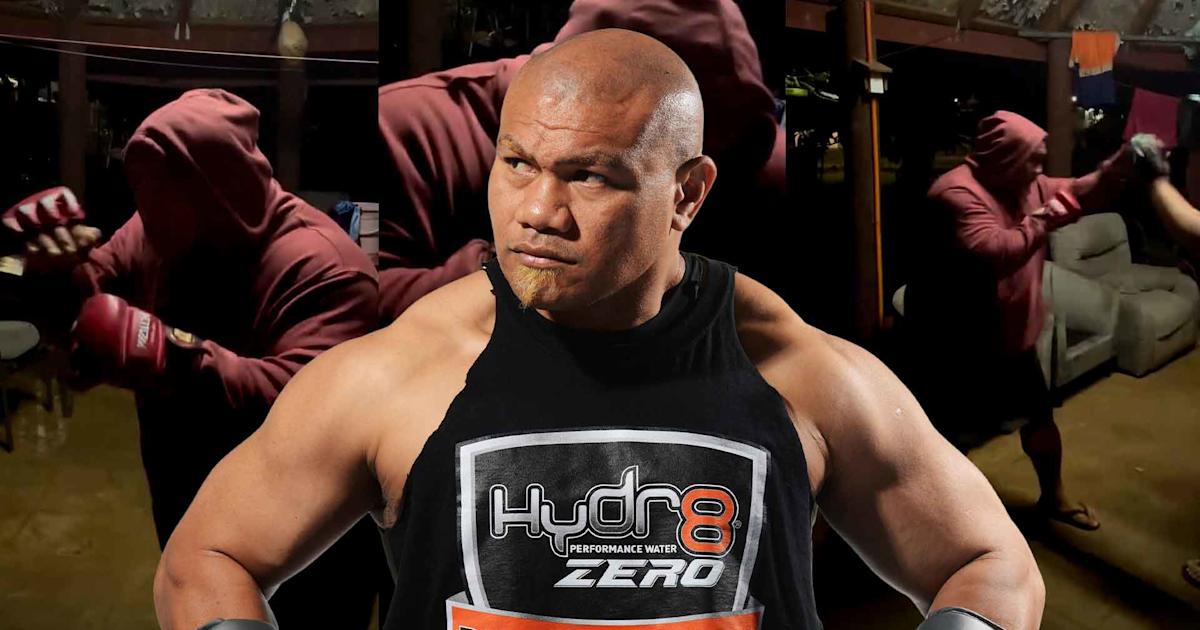 Watch: David Tua still trains heavy, now with MMA gloves