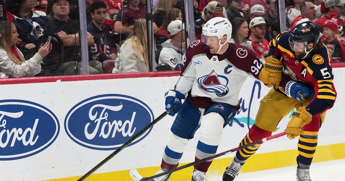 Gabriel Landeskog injured in Avalanche’s game against Panthers, needs help getting off ice
