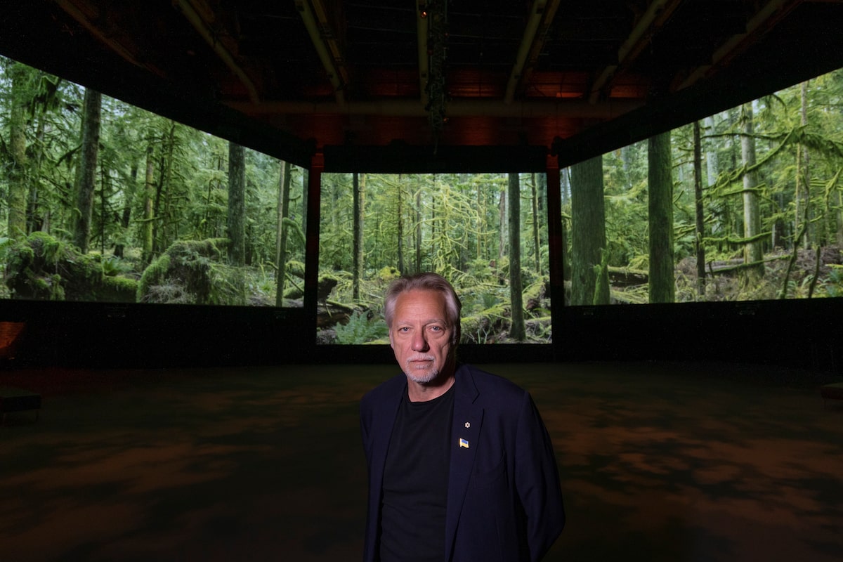 Edward Burtynsky returns to the Ontario hometown that inspired his photography career
