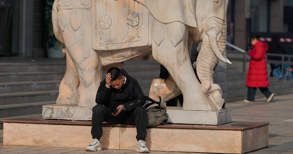 Aimed at the growing number of young Chinese who live alone, a new app asks: ‘Are you dead?’ - CTV News