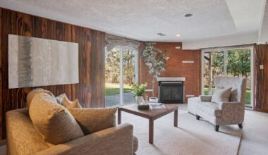 Markham townhouse gets nine offers, sells for $200,000 over asking