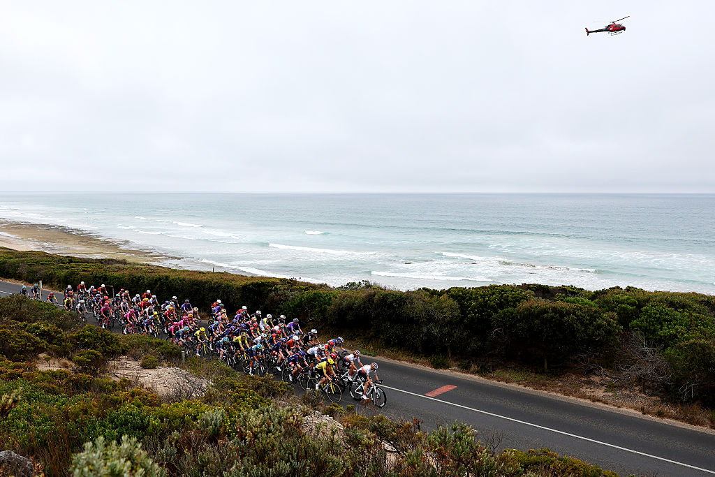 GEELONG, AUSTRALIA - JANUARY 31: A general view of the peloton passing through a landscape during the 10th Mapei Cadel Evans Great Ocean Road Race 2026, Women&amp;apos;s Elite a 141.2km one day race from Geelong to Geelong / #UCIWWT / on January 31, 2026 in Geelong, Australia. (Photo by Con Chronis/Getty Images)