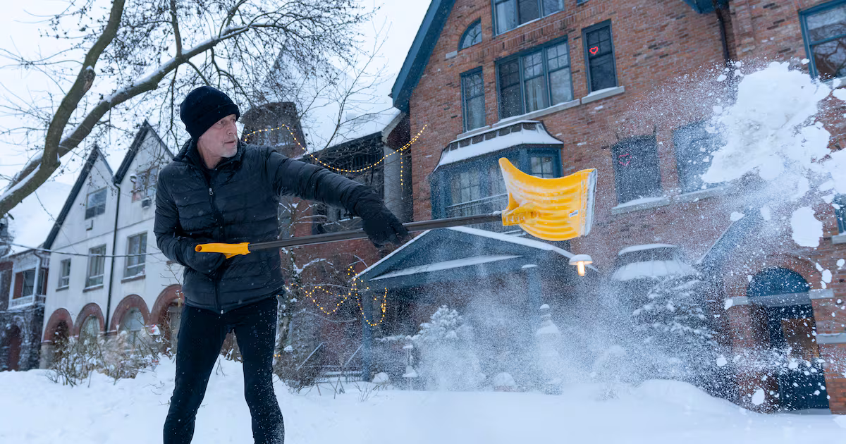 Heavy snow expected in Toronto and surrounding areas on Monday morning: Environment Canada - CTV News