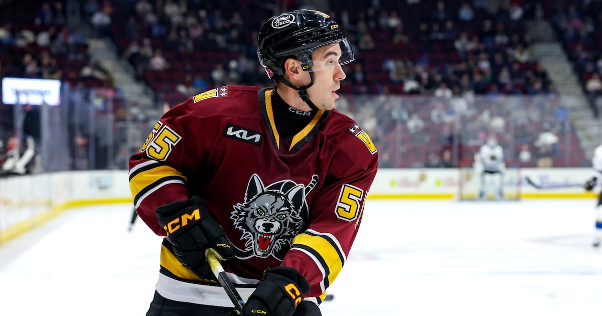 Buffalo Sabres acquire Gavin Bayreuther from Carolina Hurricanes for Viktor Neuchev