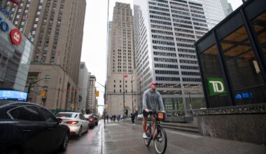 Seniors’ association criticizes big banks for ‘predatory’ sales practices