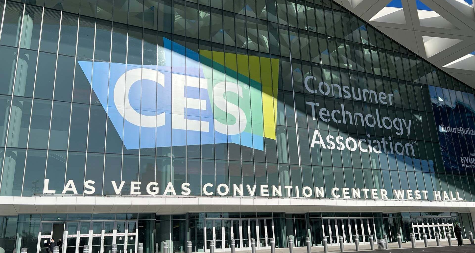 A picture of the convention center where CES 2022 is held.