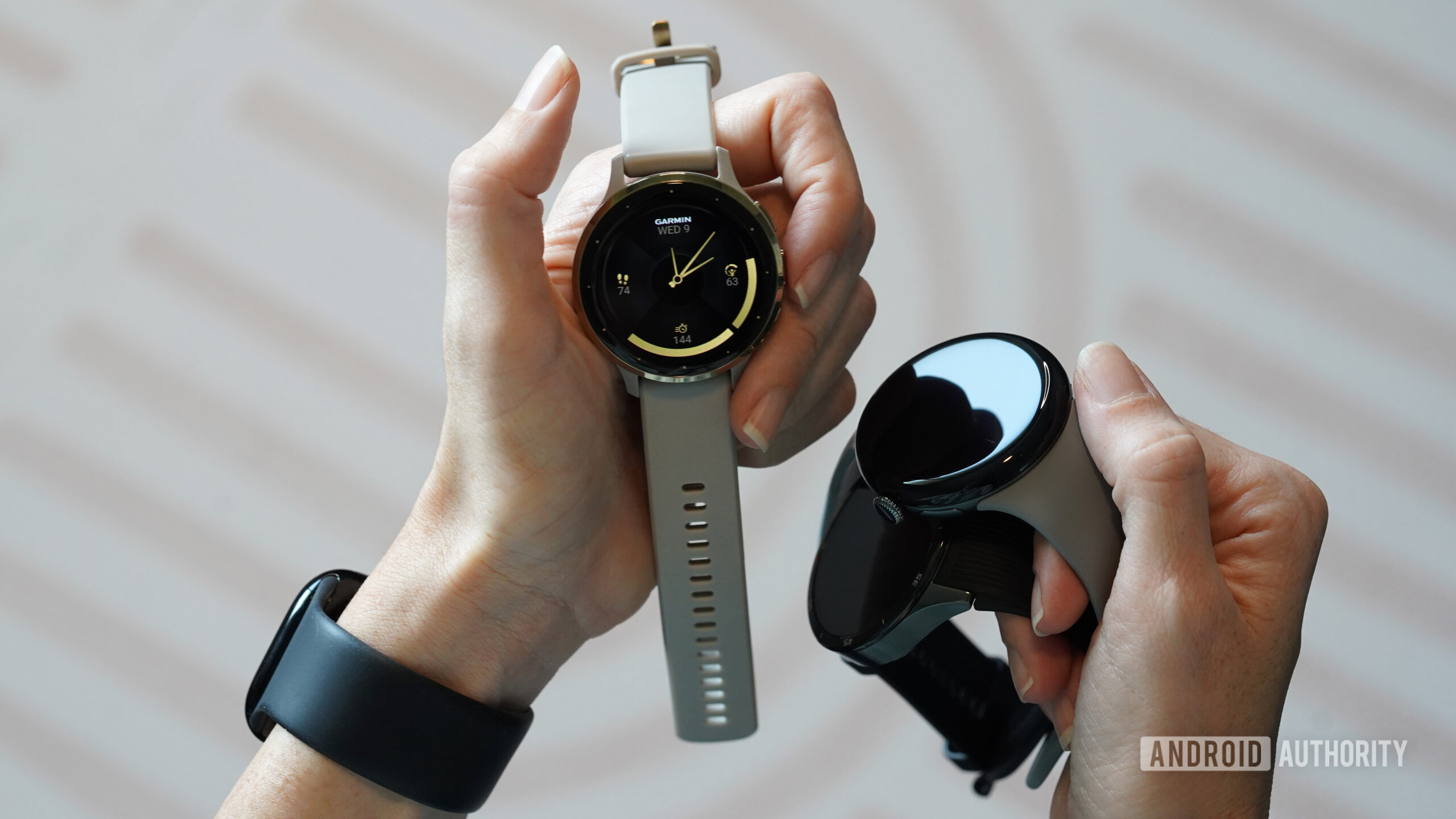 A Garmin Venu 3 user compares the watch to alternative smartwatches.