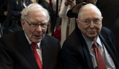 Why Warren Buffett's Top Advisor Said You Should Avoid Blind Diversification in Investing