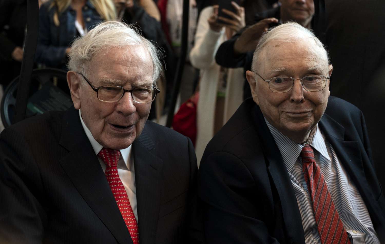 Why Warren Buffett's Top Advisor Said You Should Avoid Blind Diversification in Investing