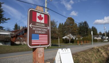 Canadian woman charged with illegally crossing into U.S., kicking border agent's face