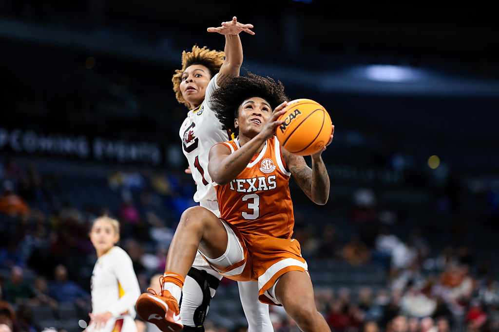 Rori Harmon called her own number and hit the game-winning shot in Feast Week's Players Era Tournament final