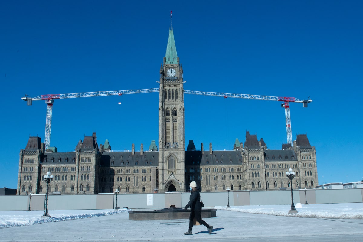 Transport Canada aims to eliminate 600 jobs, deputy minister says in e-mail to staff