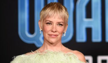 Evangeline Lilly says she has brain damage after hitting her head on rock - CTV News