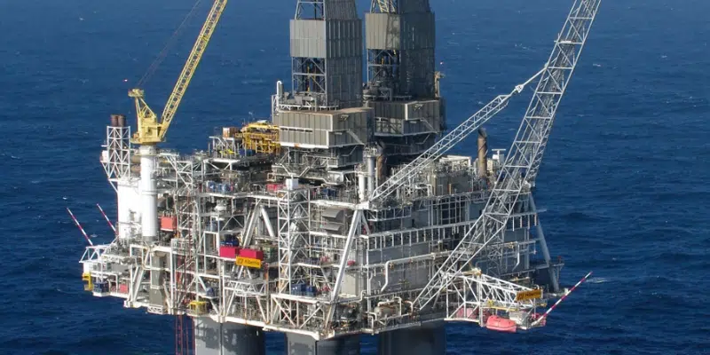 Oil Analyst Questions Impact of U.S. Takeover of Venezuela on Local Industry