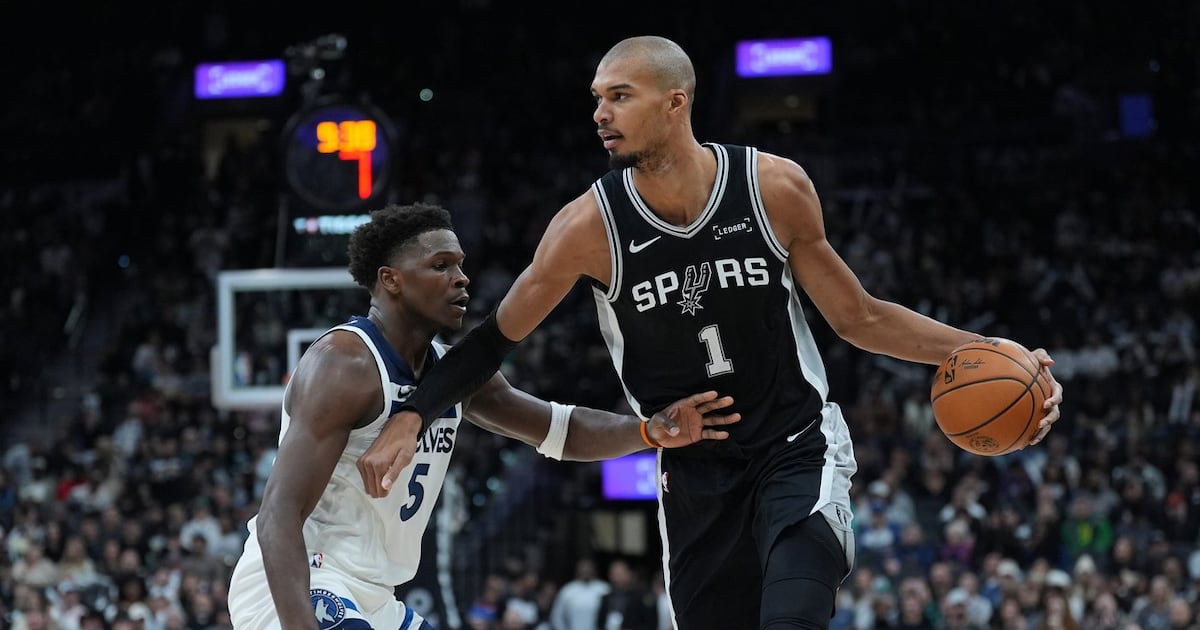 Anthony Edwards, Victor Wembanyama enjoy another showdown between two of the West's best