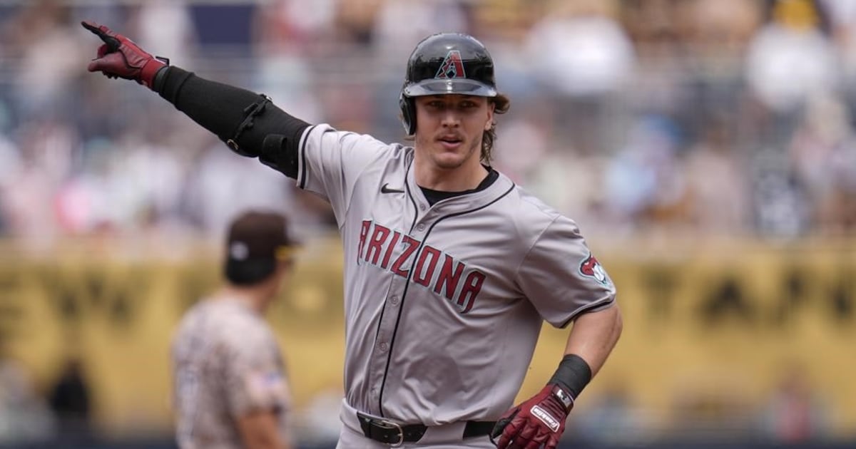 Colorado Rockies acquire outfielder Jake McCarthy from Arizona Diamondbacks for minor league pitcher