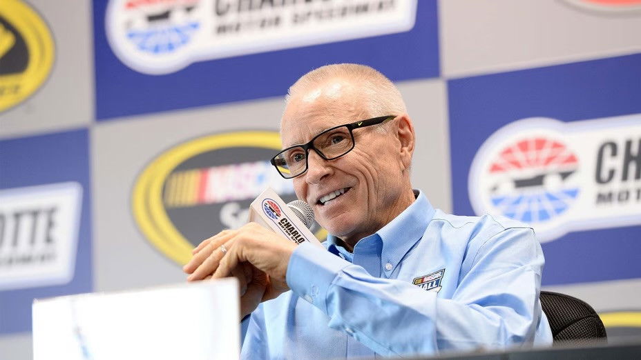 Mark Martin calls for NASCAR to reconsider championship format