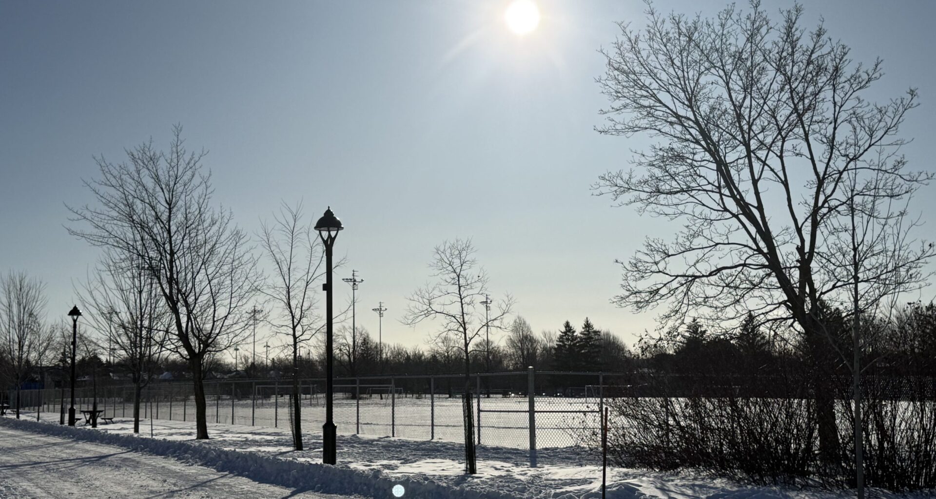 Restaurants in the Montreal area open as warming centres during extreme cold warning