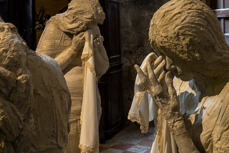 Edith Karlson, Hora Lupi: Installation at Chiesa di Santa Maria delle Penetienti, Estonian Pavilion at the 60th Venice Biennale, 2024. Photo: Anu Vahtra/Estonian Centre for Contemporary Art