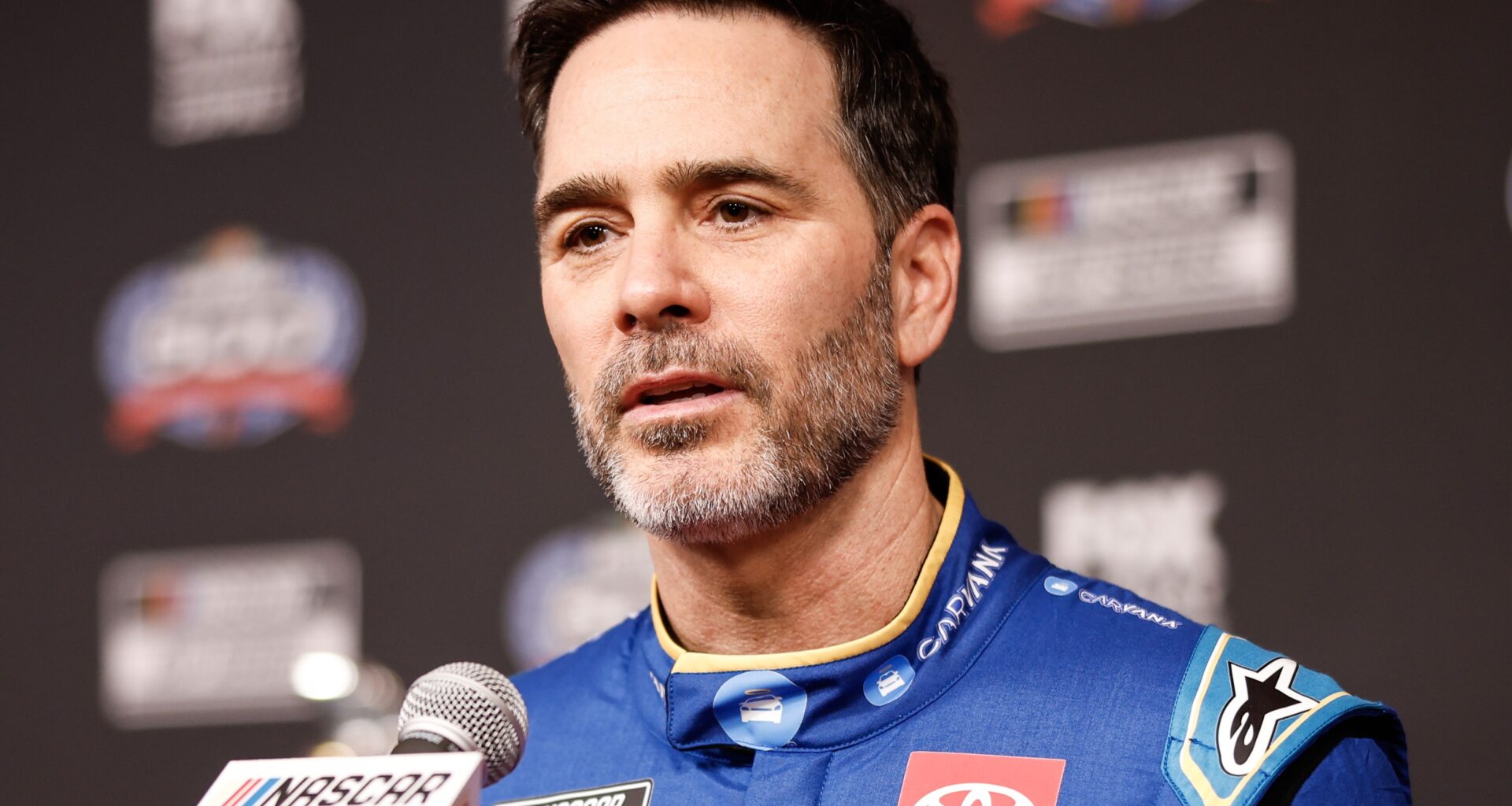 NASCAR guarantees Jimmie Johnson entry into 2026 Daytona 500