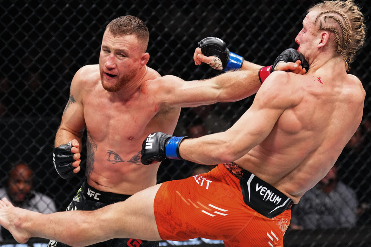 Justin Gaethje hits Paddy Pimblett at UFC 324
