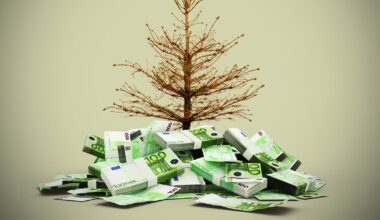 How to sort out your finances after shelling out for Christmas – The Irish Times