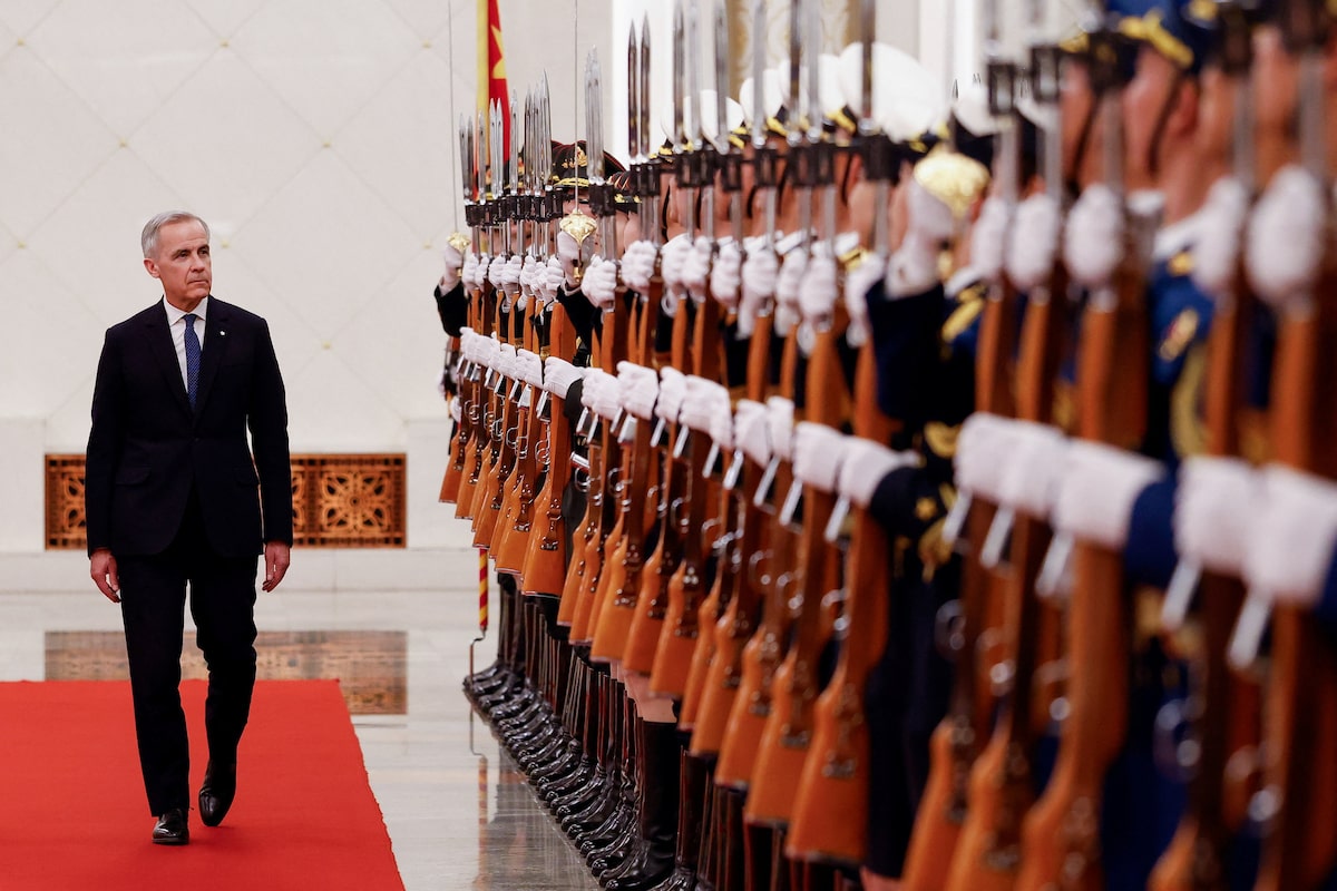 In seeking to deepen trade with China, Canada is hedging its bets