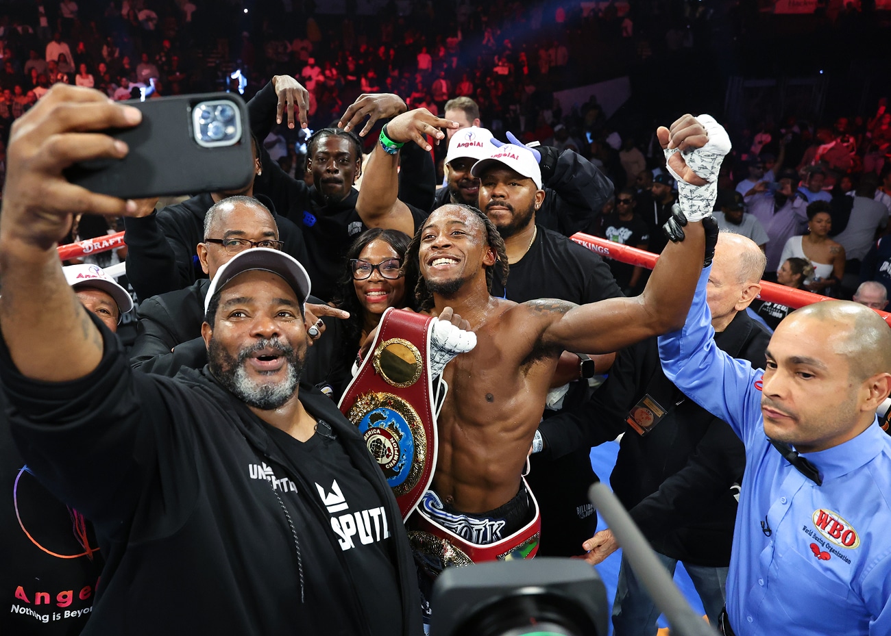 Image: Floyd Schofield Jr. Calls Keyshawn Davis vs Jamaine Ortiz a 50 50 Fight