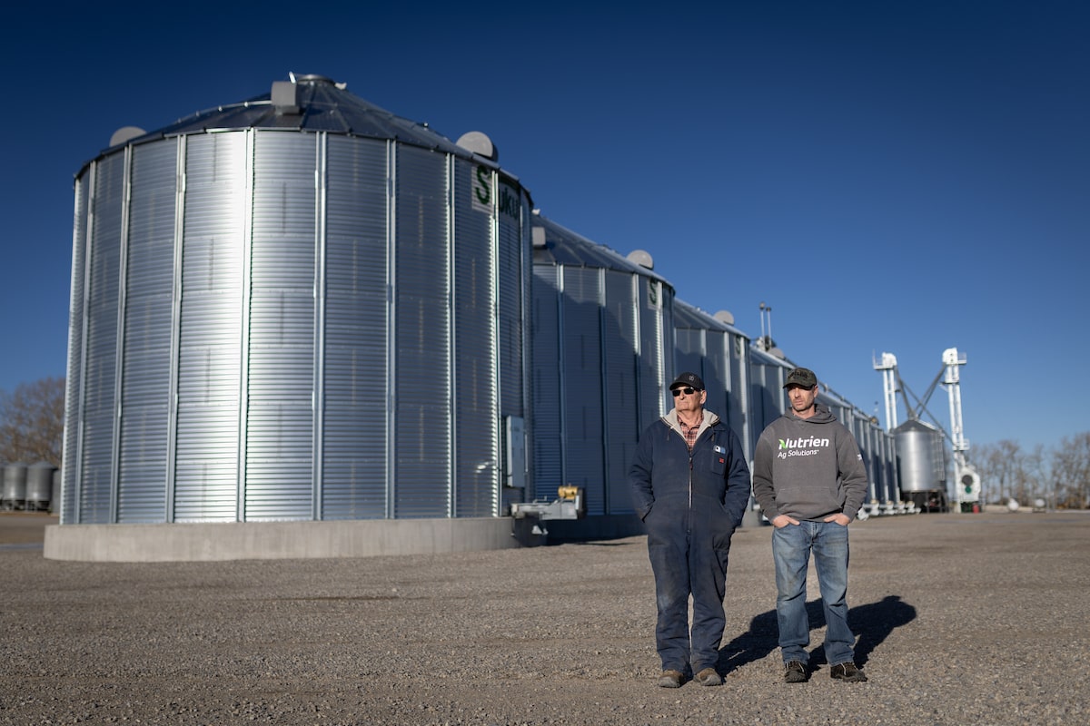 Deal with China offers Alberta canola farmers relief, but sparks concern in Ontario’s auto sector