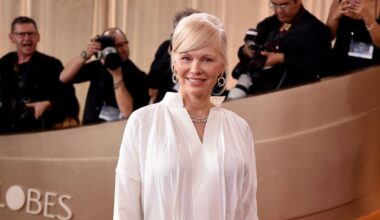 Pamela Anderson felt ‘yucky’ sitting close to ‘Pam & Tommy’ producer Seth Rogen at Golden Globes - CTV News