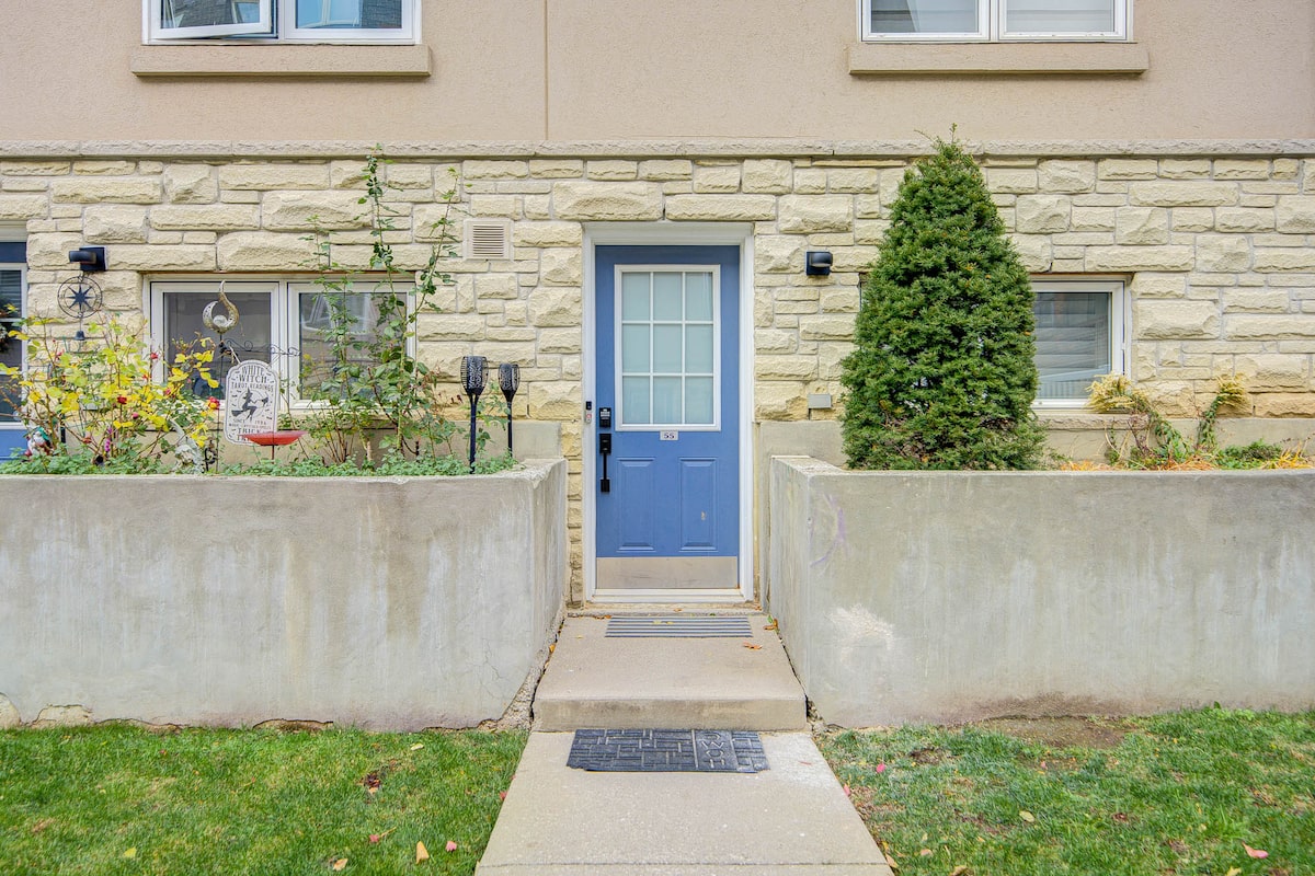 A Toronto townhouse designed to fit in with Edwardian architecture