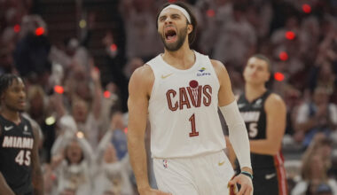 Cavaliers' Max Strus out for another month after foot surgery