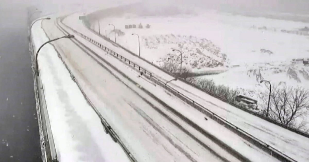 DVP closed as winter storm slams Toronto. Here is what commuters in the GTA should know - CTV News