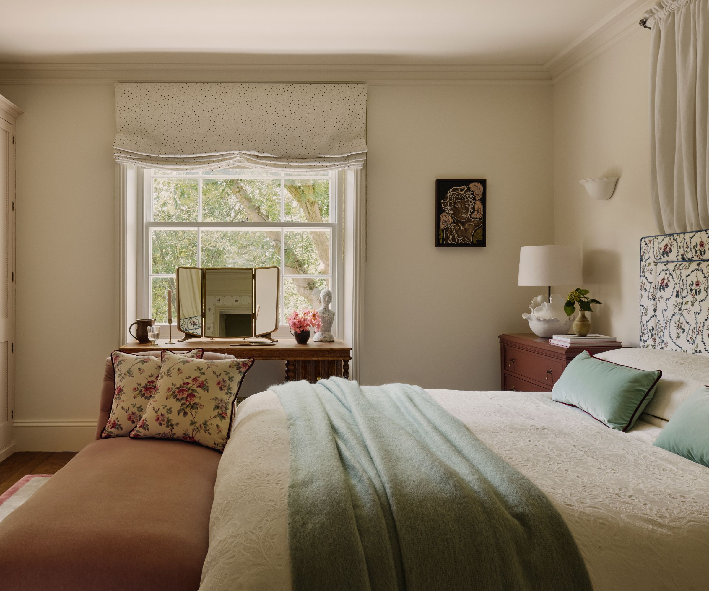 a neutral cozy bedroom in london by Emma Ainscough