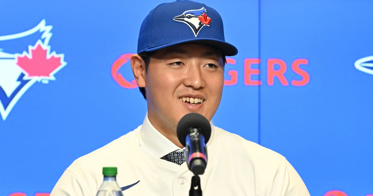 What's a realistic power output from Kazuma Okamoto in his first MLB season?