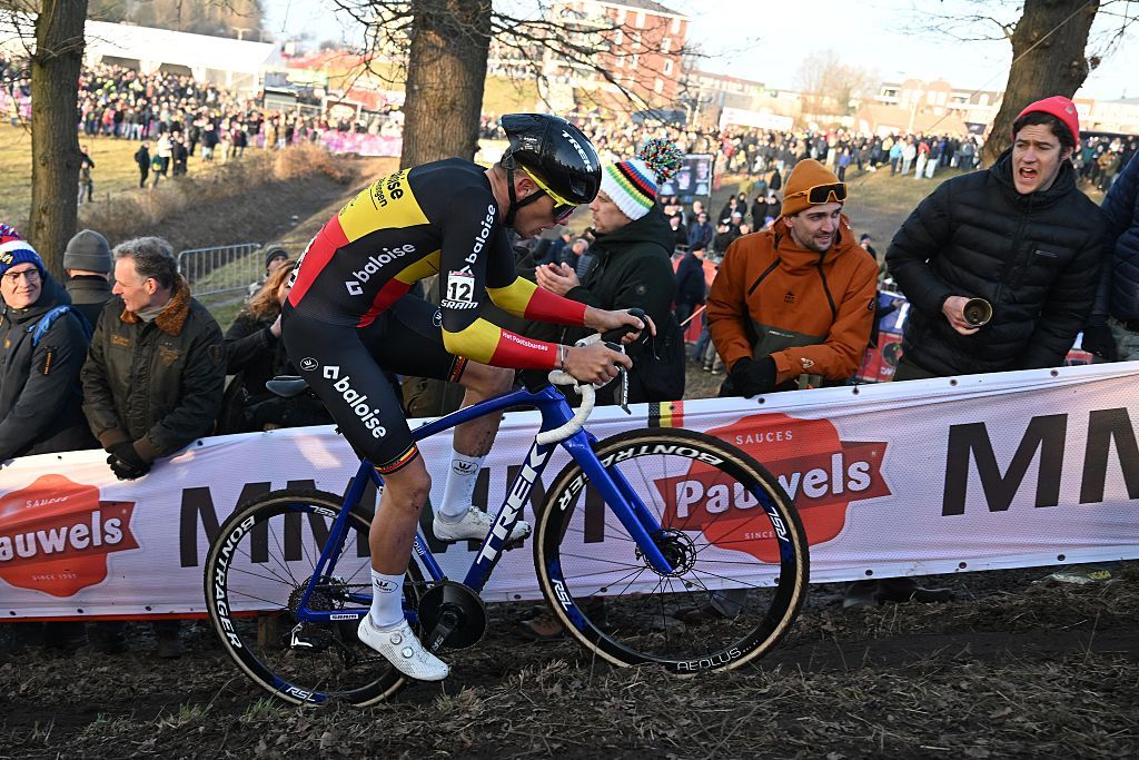 Thibau Nys racing at Hoogerheide 2026
