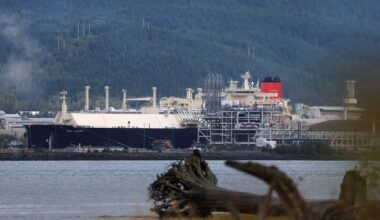 Shell and Mitsubishi exploring sale options for stakes in LNG Canada