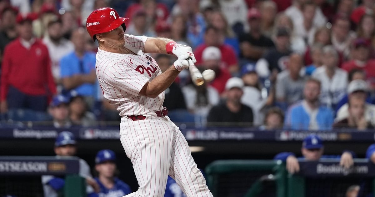 Catcher J.T. Realmuto, Philadelphia Phillies finalize $45 million, three-year contract