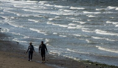 Possible coastal flooding along B.C.’s south coast this weekend, Environment Canada warns