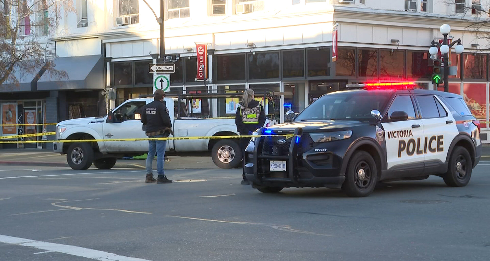 Pedestrian hit at major downtown Victoria intersection: police