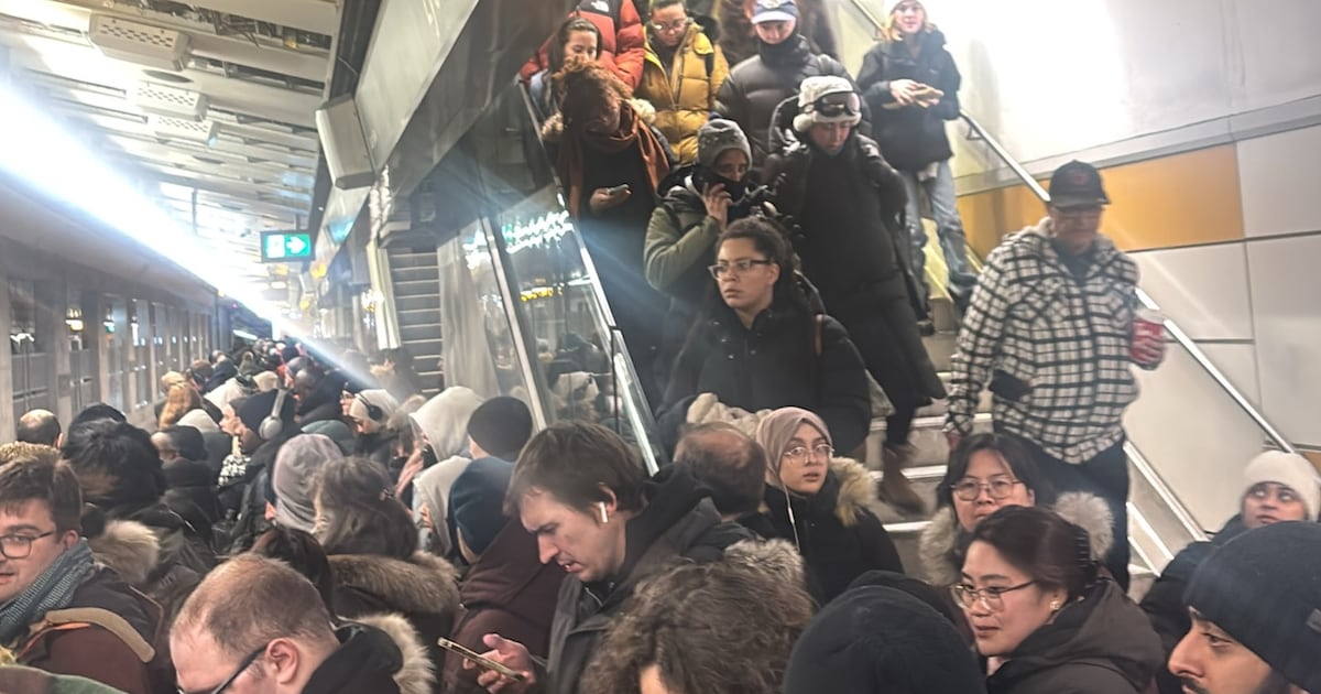 Should Ottawa transit riders receive refunds? Head of OC Transpo says Council must decide - CTV News