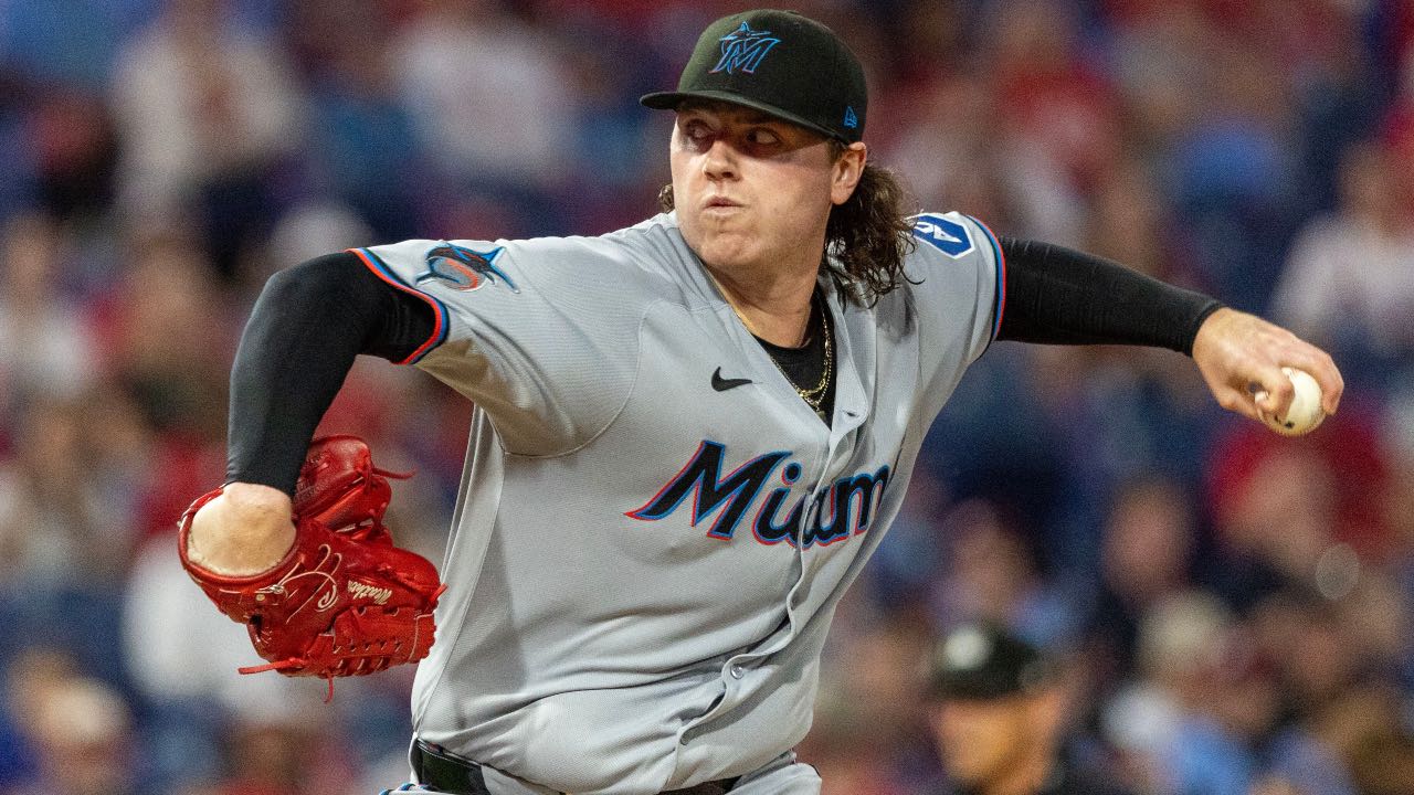 Yankees acquire LHP Ryan Weathers from Marlins for four prospects