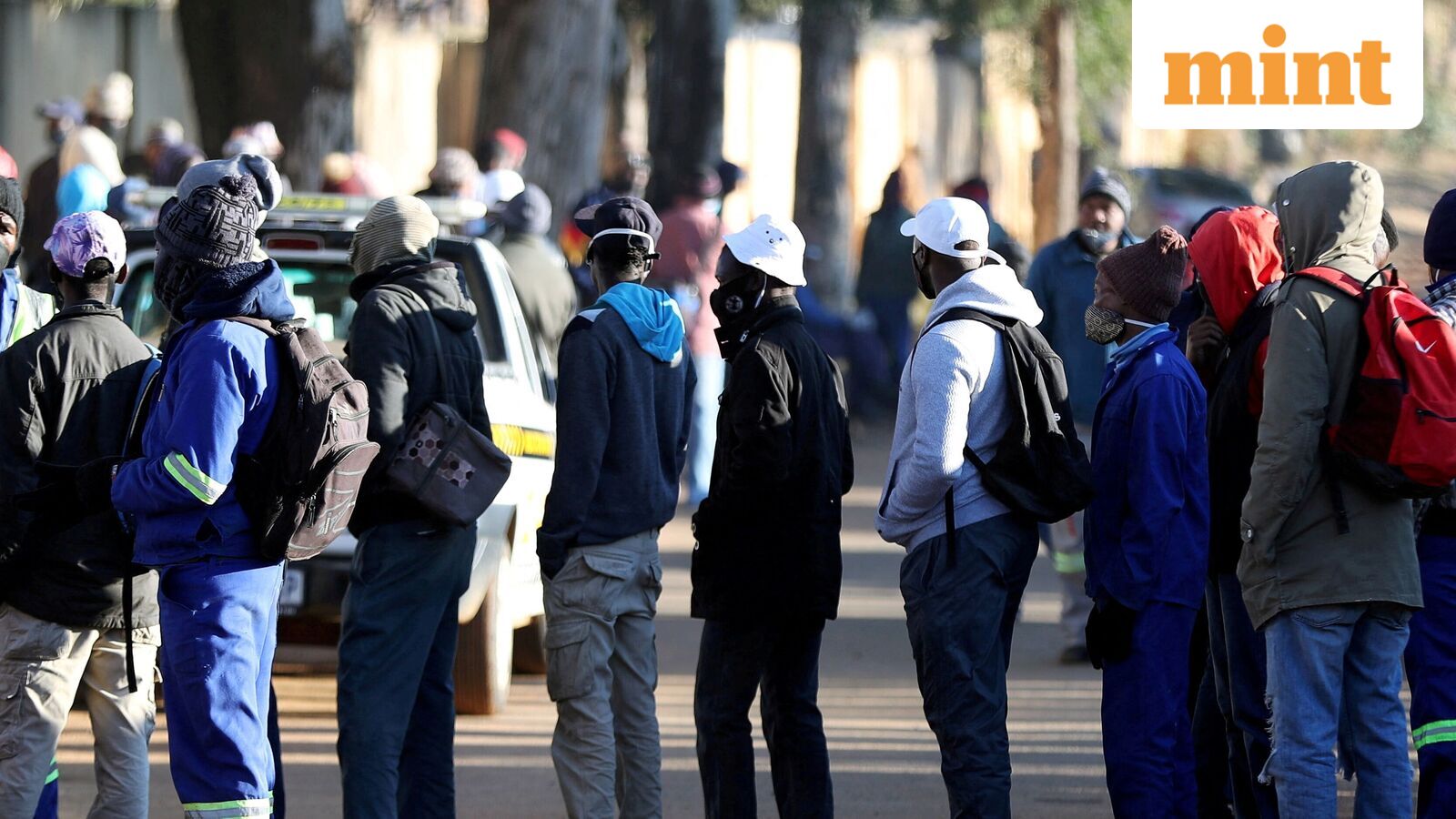 US labour productivity soars 4.9% in Q3.