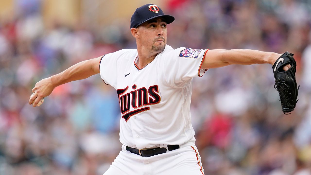 Report: Aaron Sanchez, Royals agree to minor-league deal