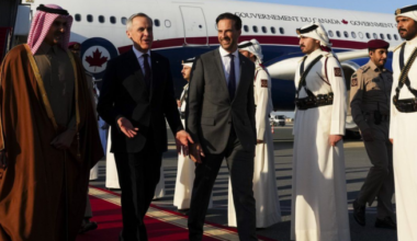 Canada talks trade with Qatar as Carney touches down in Doha - National