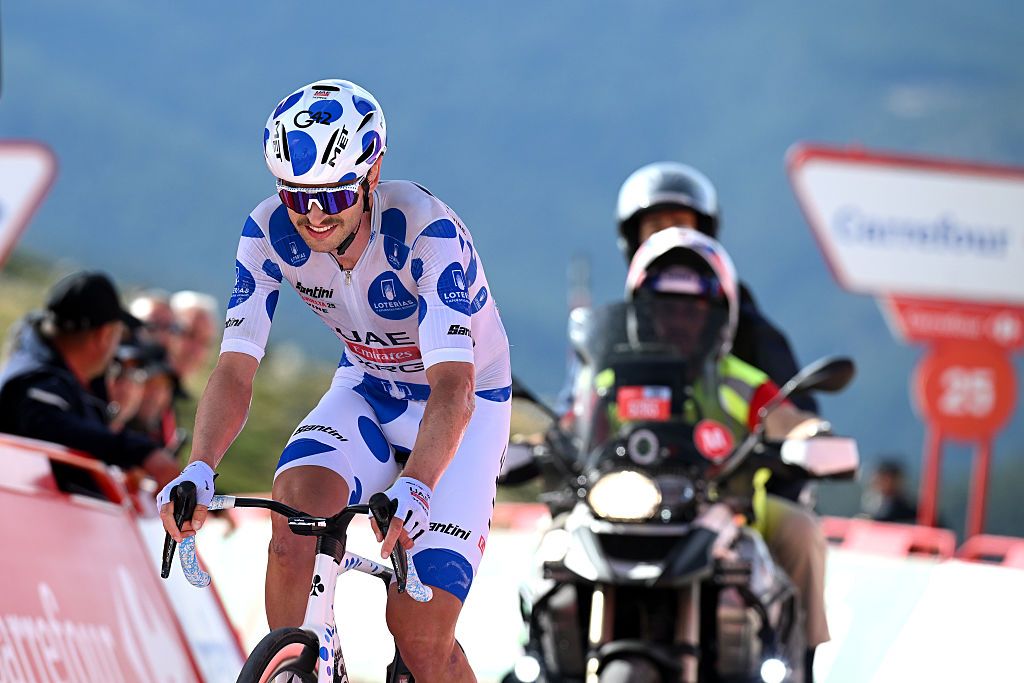 Vuelta a Espa&ntilde;a 2025 stage 20: Jay Vine closes in on a second mountains classification win