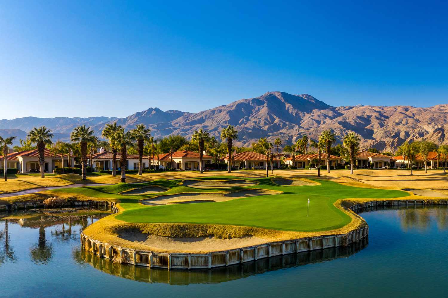 The 'Western Home of Golf in America' Has 9 Incredible Courses, a New Bunker Bar With Mountain Views, and a Game-changing Academy